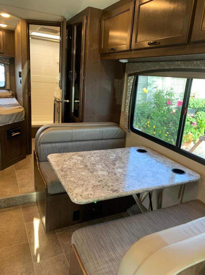Aj-Xl Rv Rental Los Angeles Luaran gambar