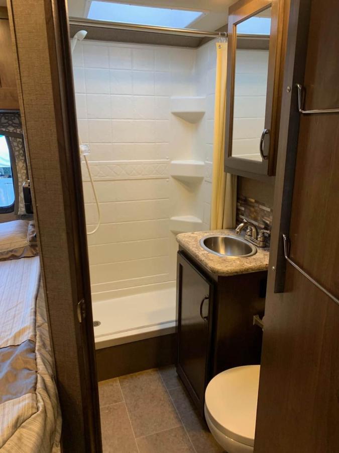 Aj-Xl Rv Rental Los Angeles Luaran gambar