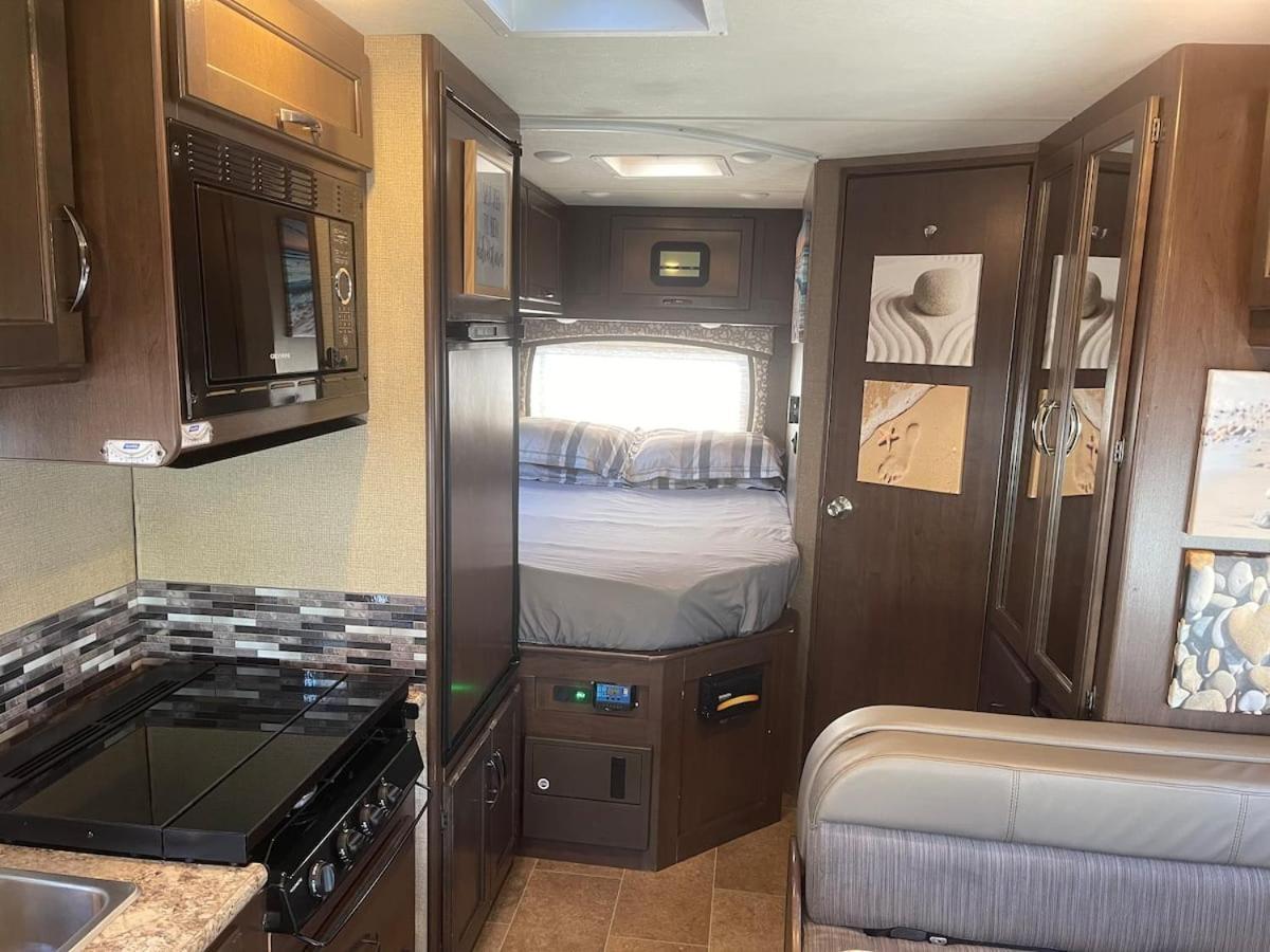 Aj-Xl Rv Rental Los Angeles Luaran gambar